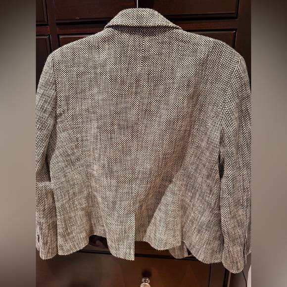 Ann Taylor Blazer: Size 12 - Picture 5 of 7